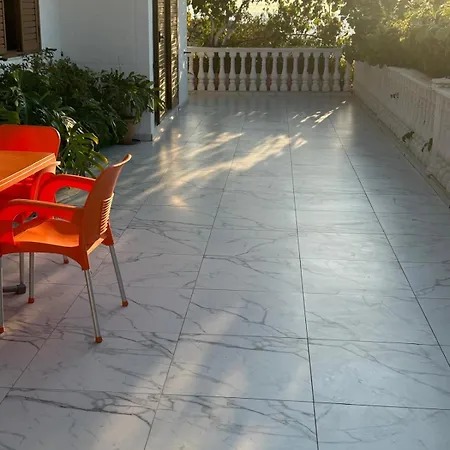 Ferienhaus Durimi Sarandë